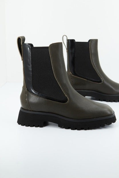 CLARKS  STAYSO RISE en color OLIVE  (1)