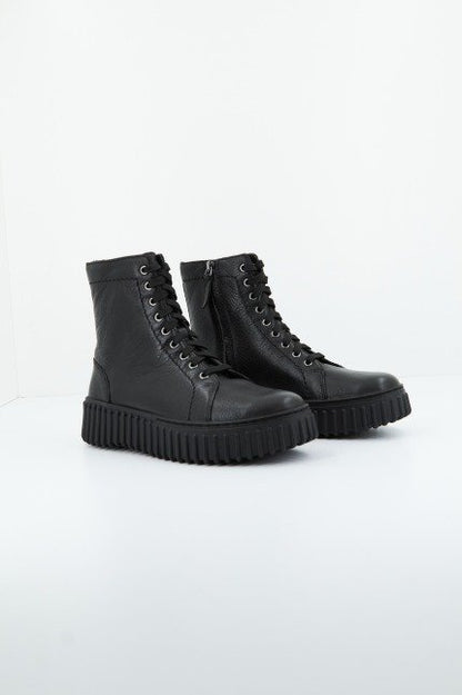CLARKS TORHILL RISE en color BLACK  (1)