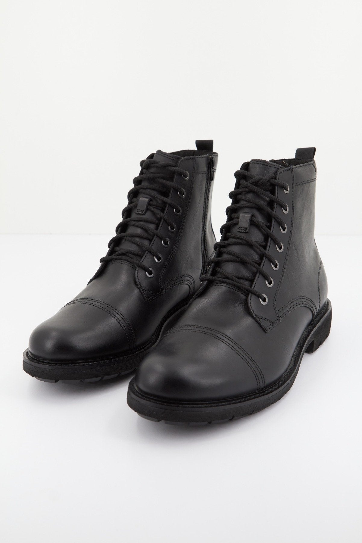 CLARKS BATCOMBE CAP en color BLACK  (2)