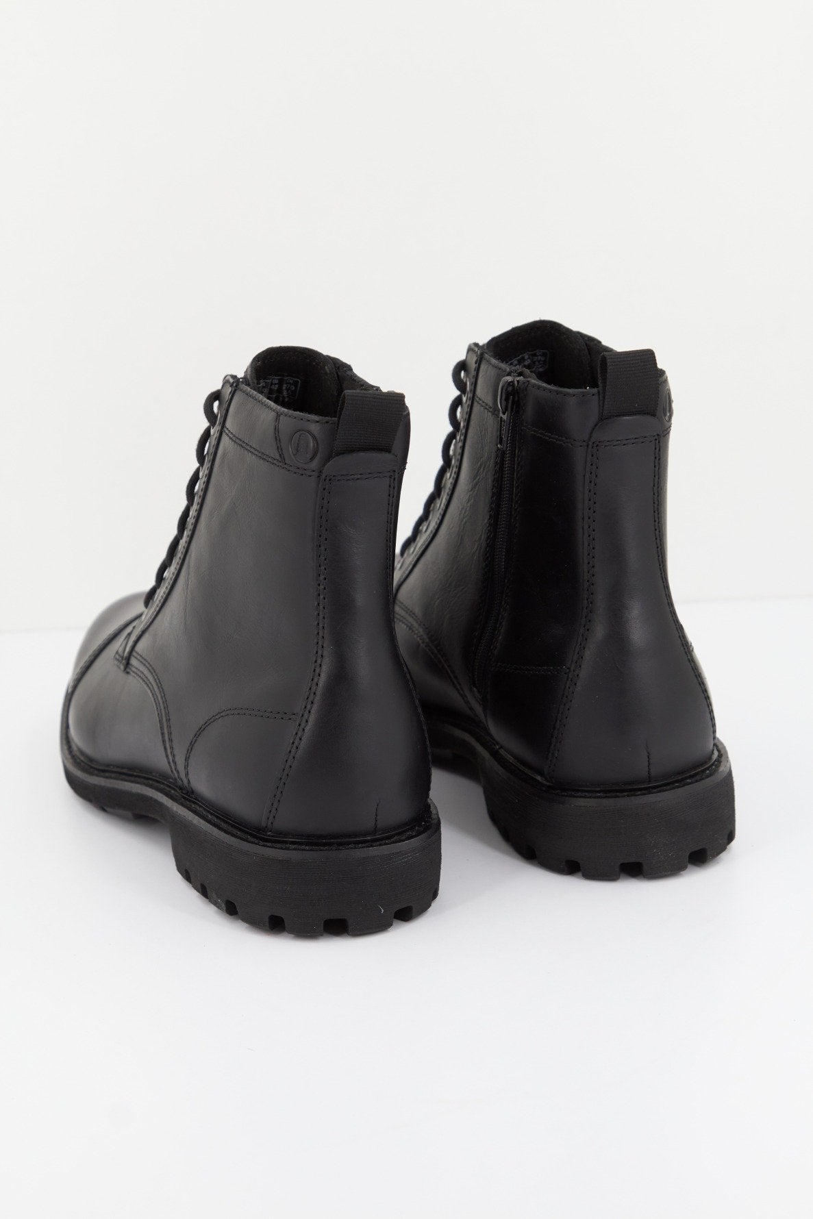 CLARKS BATCOMBE CAP en color BLACK  (3)