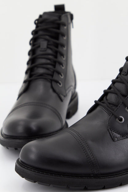 CLARKS BATCOMBE CAP en color BLACK  (4)
