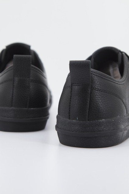 CLARKS ROXBY LACE en color BLACK  (3)