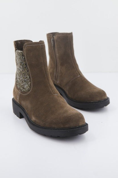 CLARKS OPAL SKY en color OLIVE  (1)