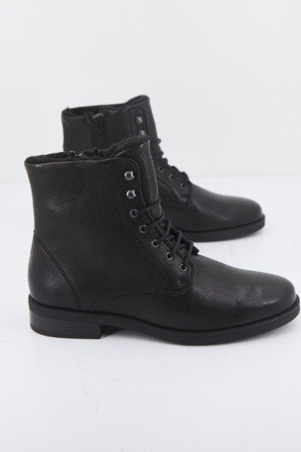 CLARKS  MEMI LACE en color BLACK  (2)