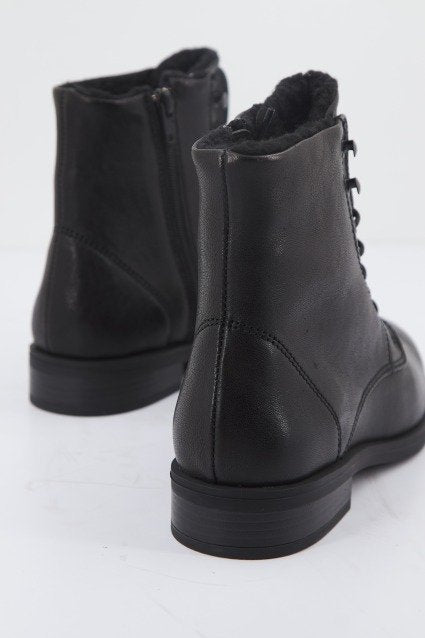 CLARKS  MEMI LACE en color BLACK  (3)