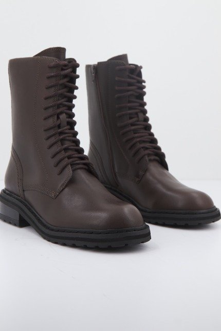 CLARKS  TILHAM LACE en color BROWN  (1)