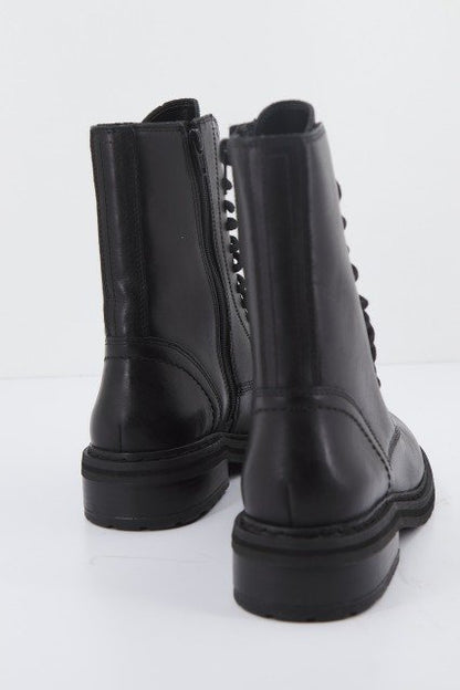 CLARKS TILHAM LACE en color BLACK  (3)