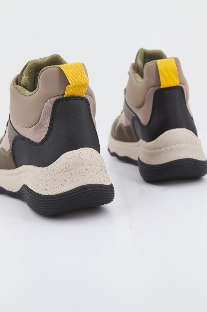 CLARKS JAUNT LO en color OLIVE  (3)