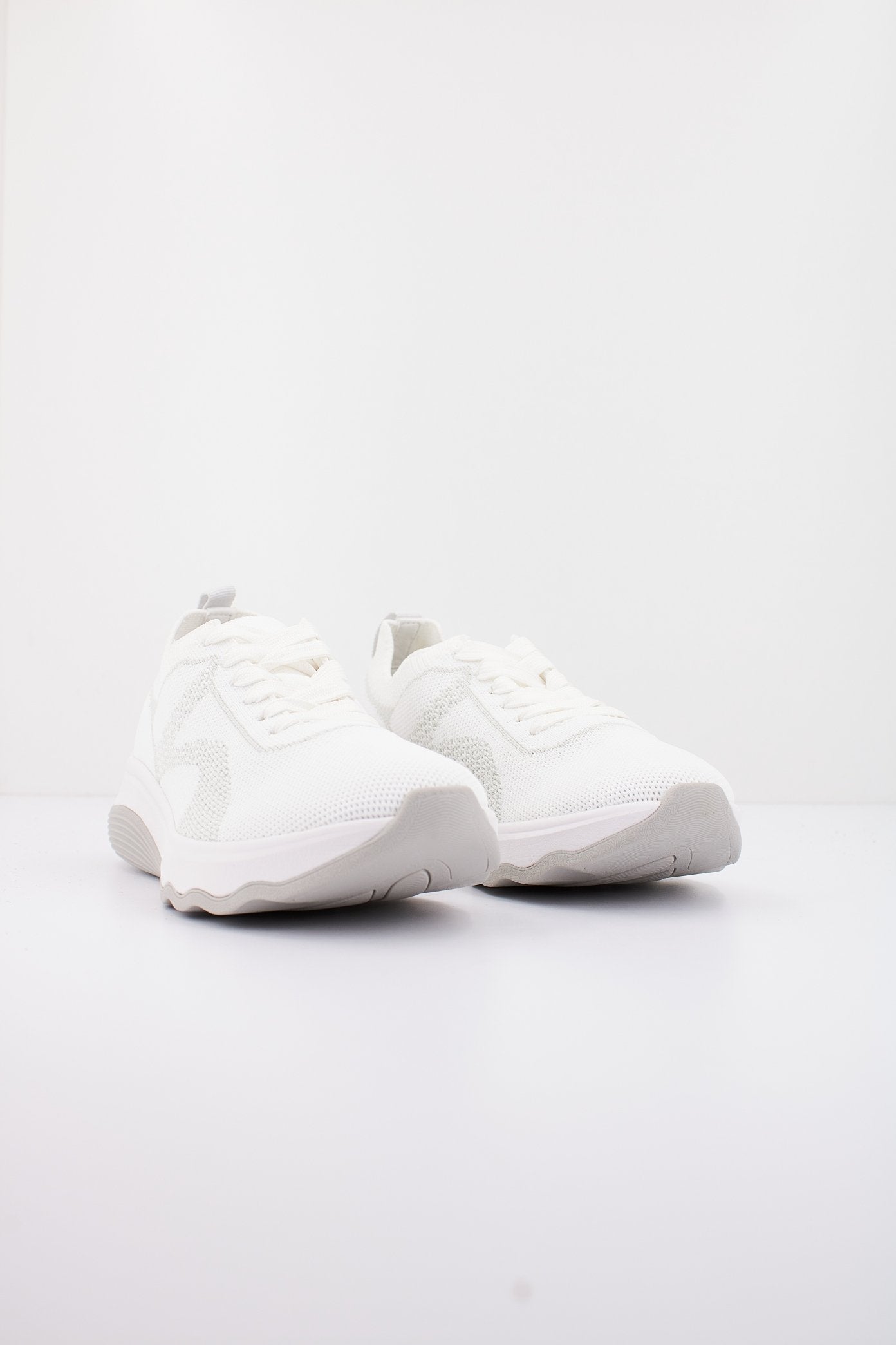 CLARKS CIRCUIT TIE en color WHITE  (2)