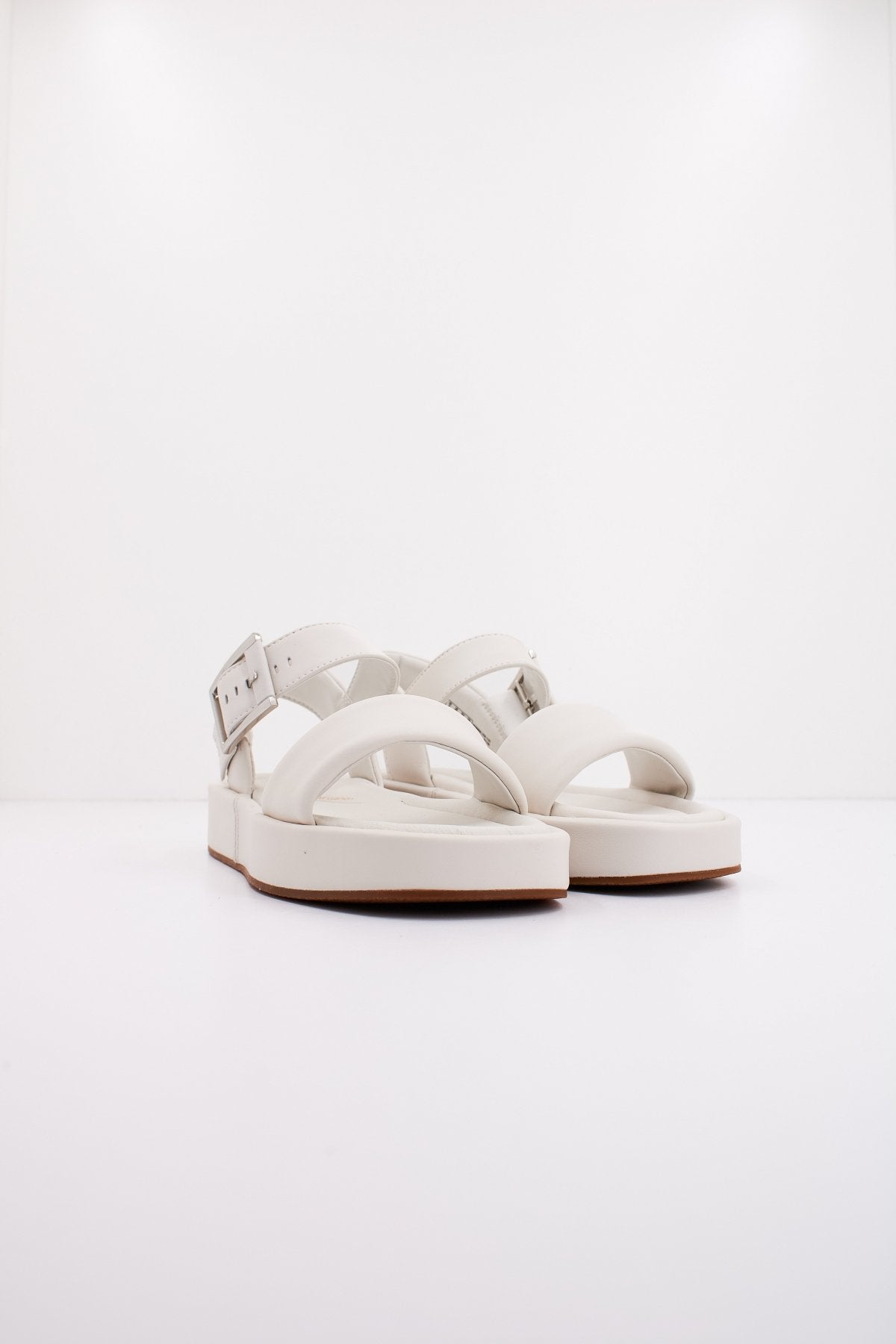 CLARKS ALDA STRAP en color WHITE  (2)