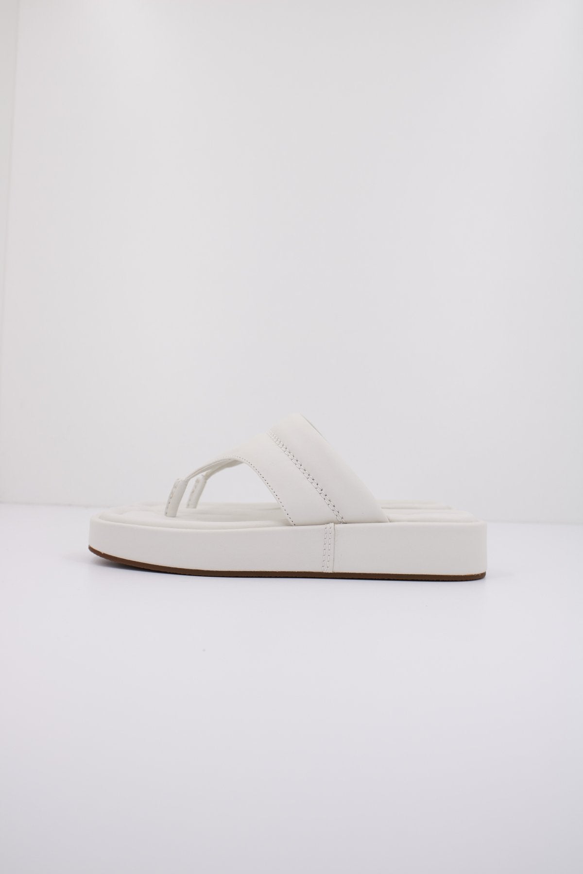 CLARKS ALDA WALK en color WHITE  (1)
