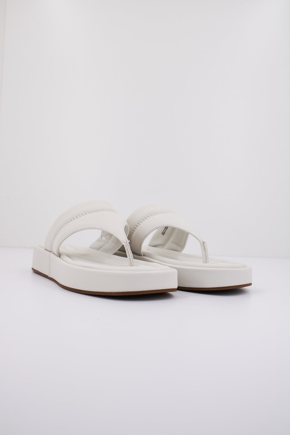 CLARKS ALDA WALK en color WHITE  (2)