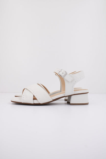 CLARKS ORINOCO CROSS en color WHITE  (1)