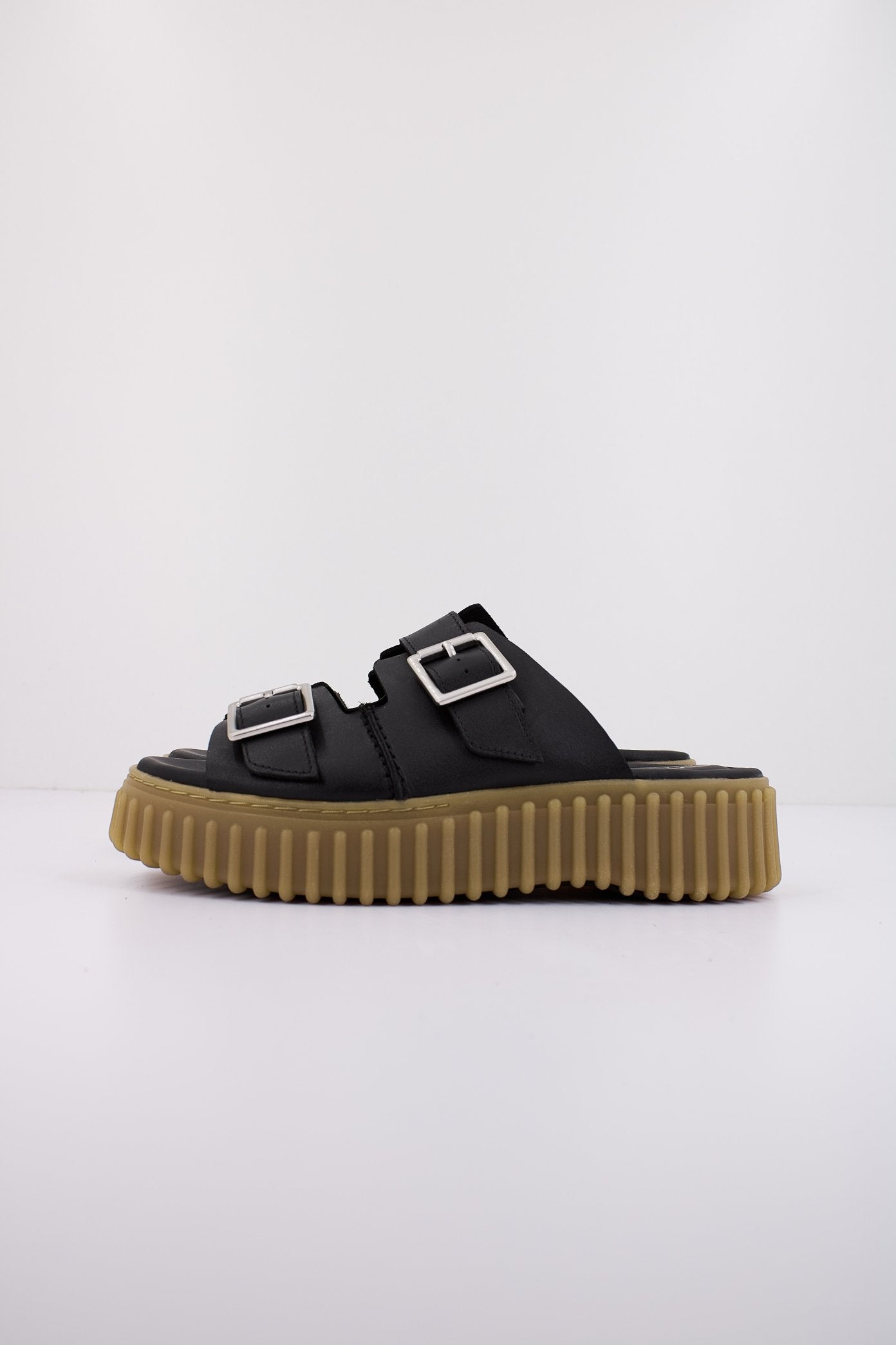CLARKS TORHILL SLIDE en color BLACK  (1)