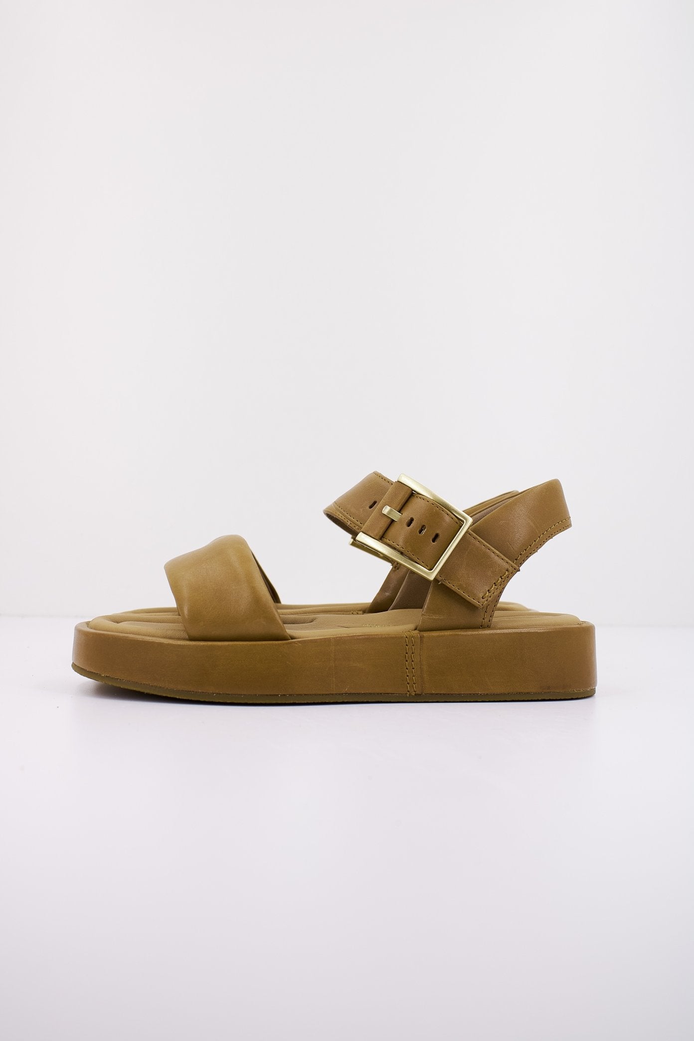 CLARKS ALDA STRAP en color TAN  (1)