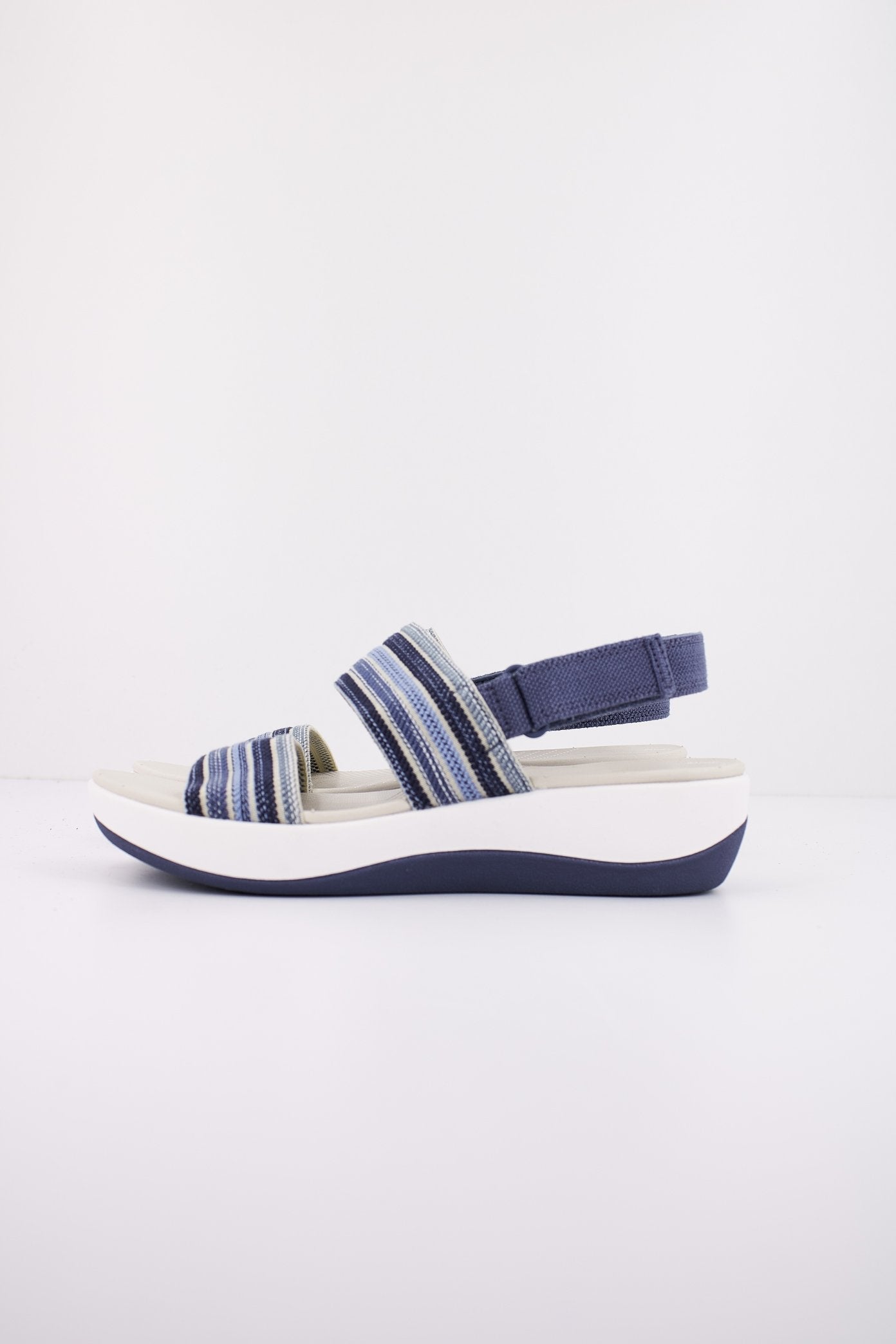 CLARKS ARLA STROLL en color BLECMB  (1)