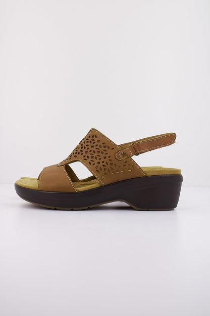 CLARKS TULEAH SUN en color TAN  (1)