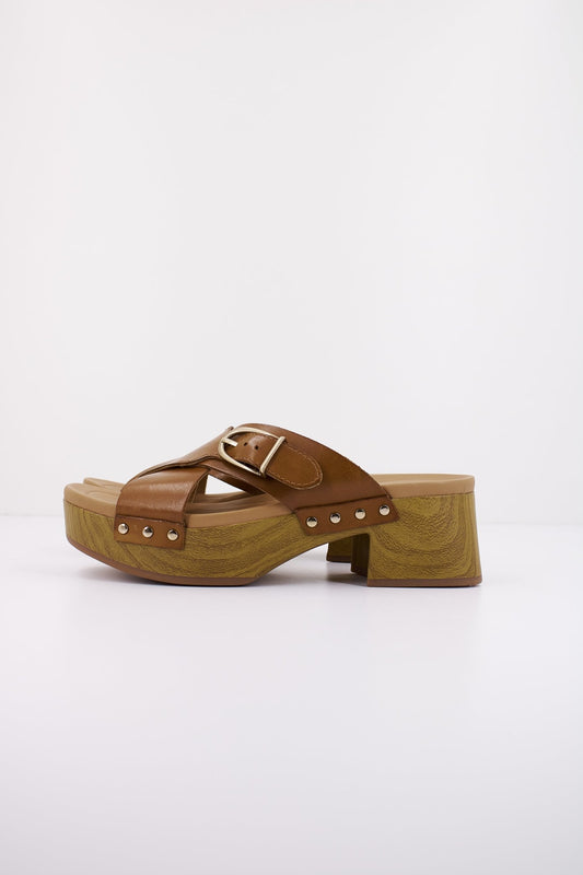 CLARKS SIVANNE WALK en color TAN  (1)