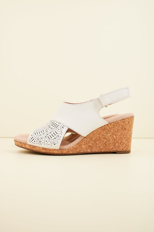 CLARKS LAFLEY JOY en color WHITE  (1)