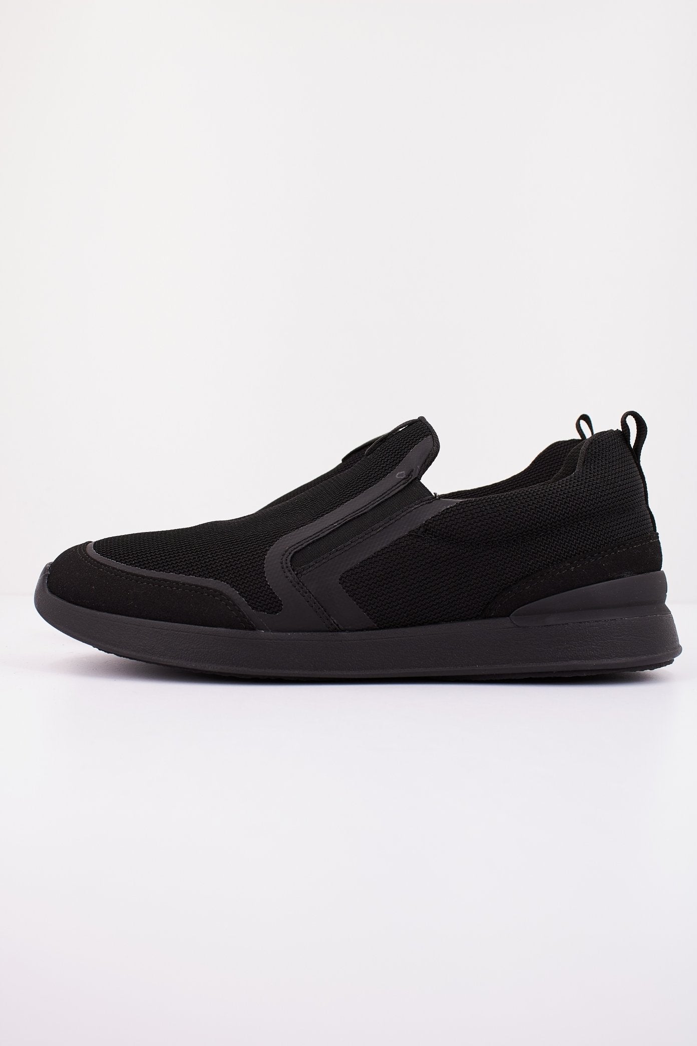 CLARKS LT EASE en color BLACK  (1)