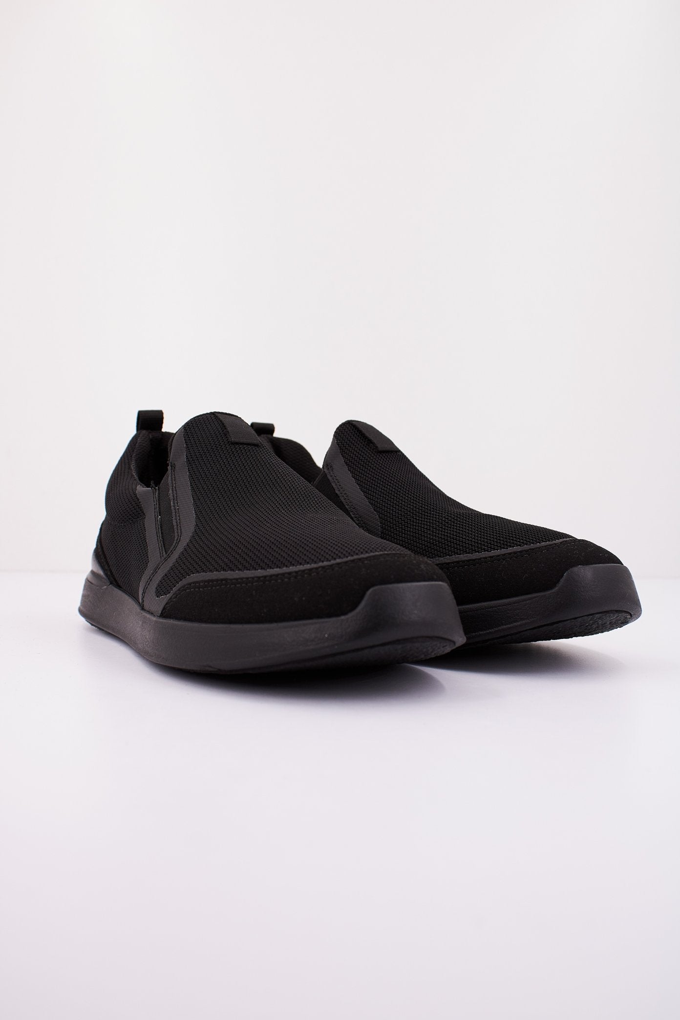 CLARKS LT EASE en color BLACK  (2)