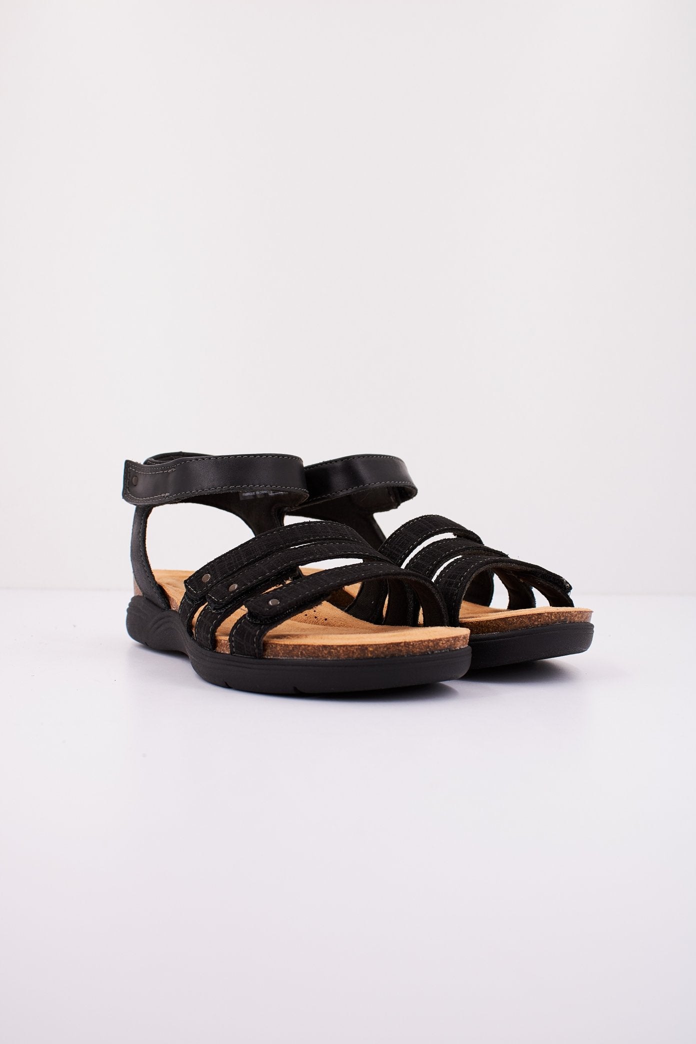 CLARKS APRIL DOVE en color BLACK  (2)