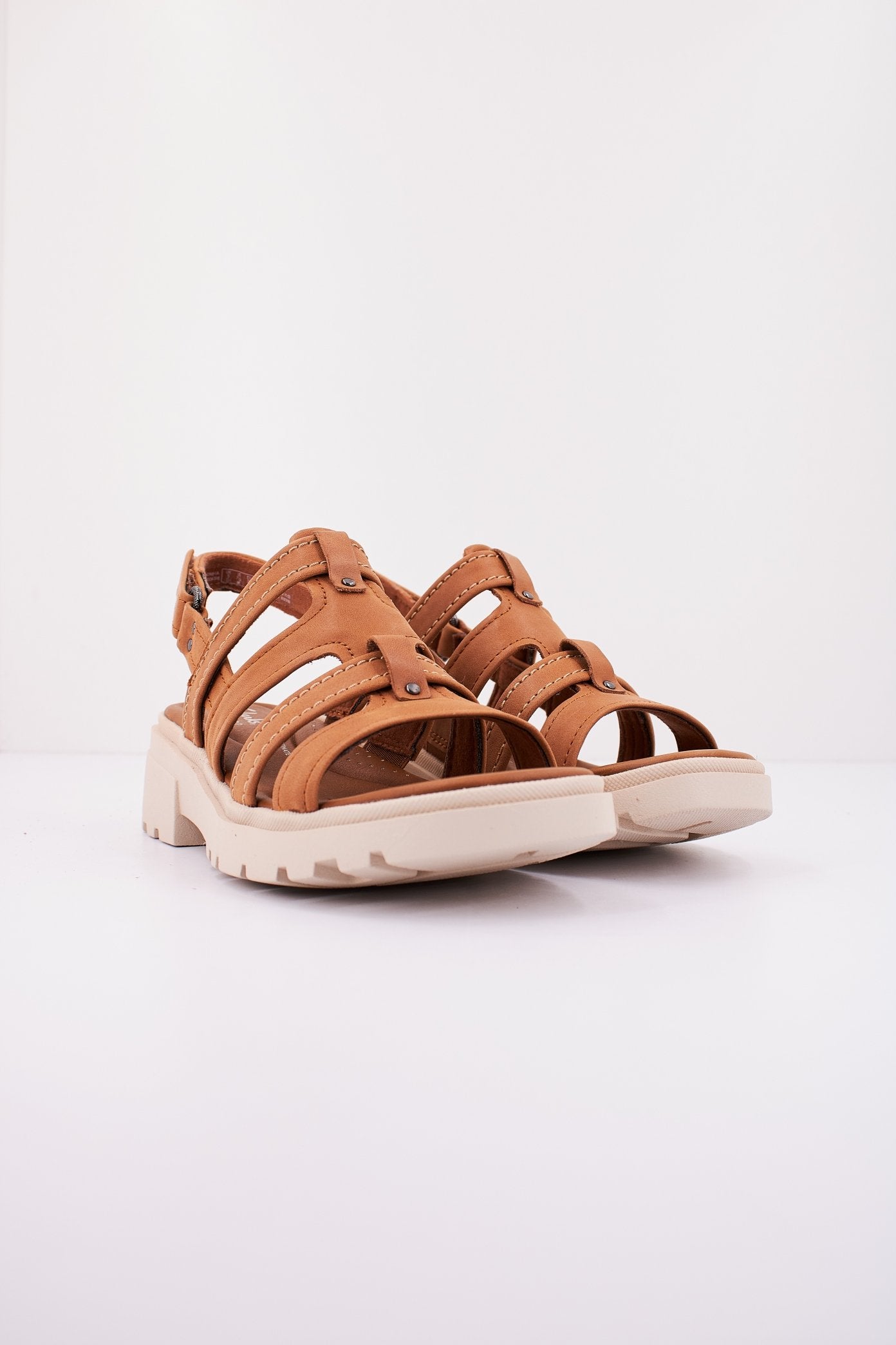 CLARKS COAST SHINE en color TAN  (2)