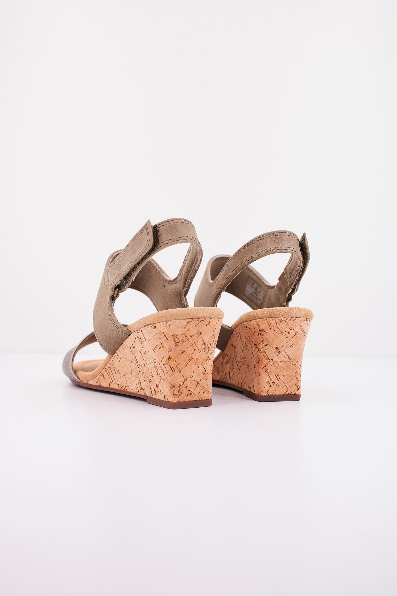 CLARKS KYARRA FAYE en color OLIVE  (3)