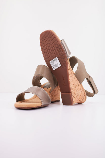 CLARKS KYARRA FAYE en color OLIVE  (4)