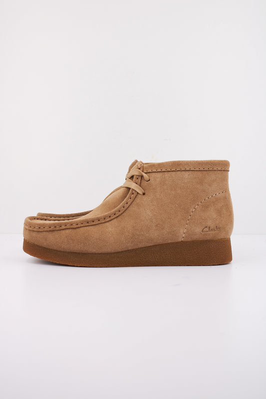 CLARKS WALLABEEEVOBT en color DRKSND  (1)
