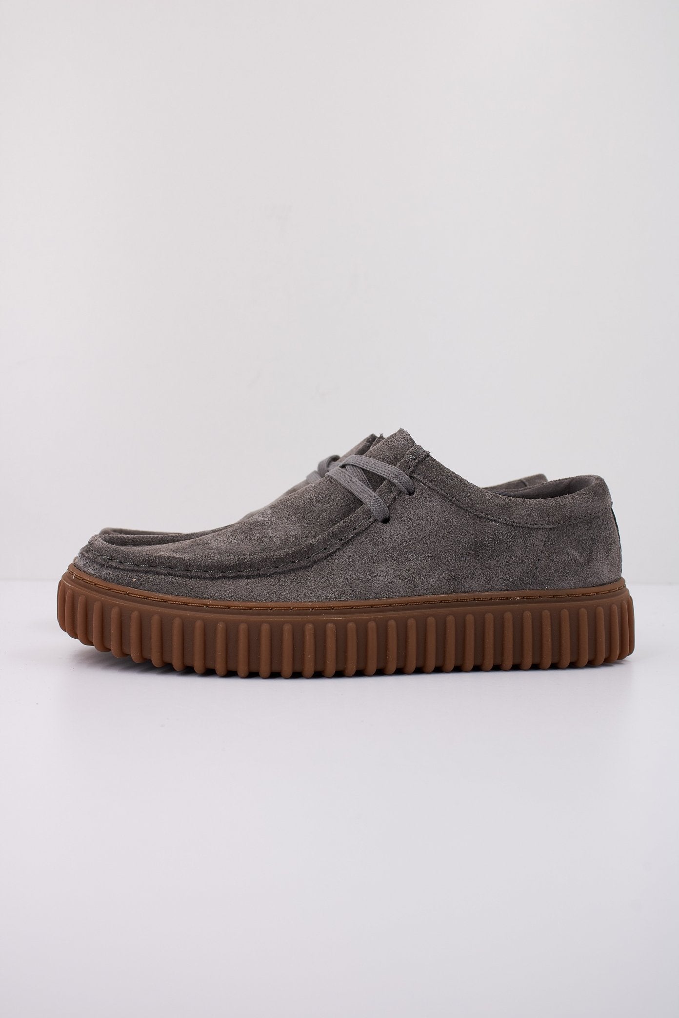 CLARKS TORHILL LO en color GREY  (1)