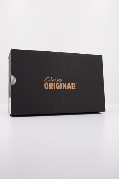 CLARKS WALLABEE en color BLACK  (6)