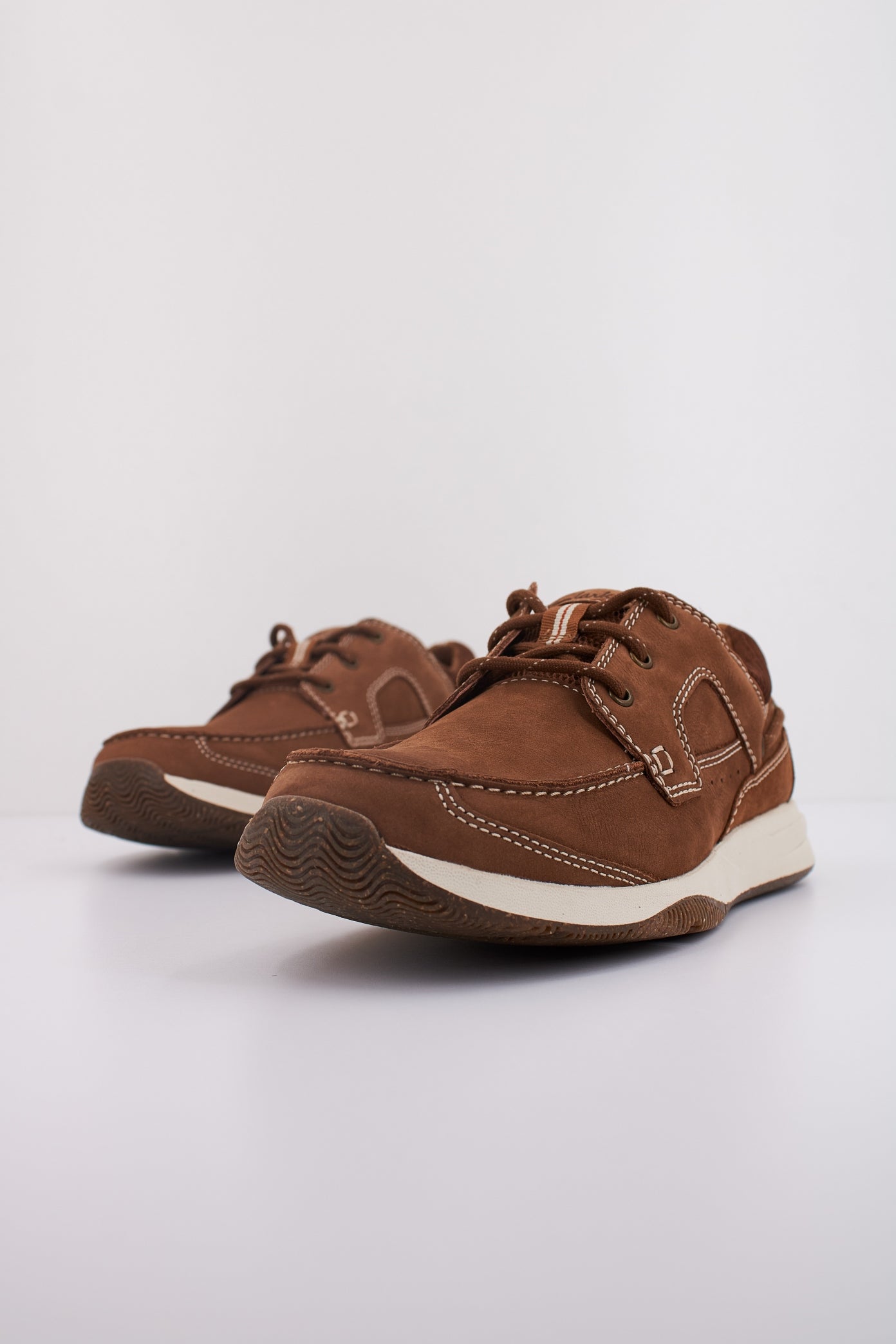 CLARKS SAILVIEW LACE en color LGHTAN  (2)