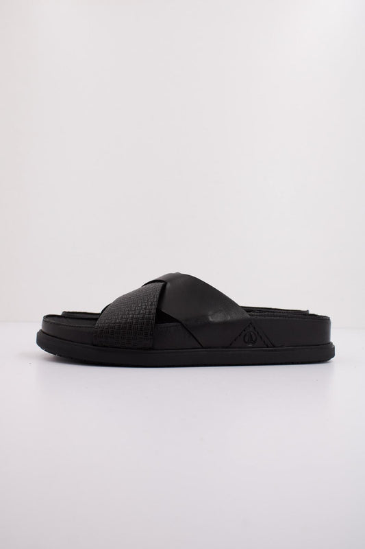 CLARKS TORFORD CROSS en color BLACK  (1)