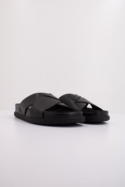 CLARKS TORFORD CROSS en color BLACK  (2)