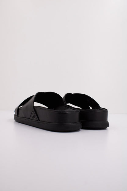 CLARKS TORFORD CROSS en color BLACK  (4)