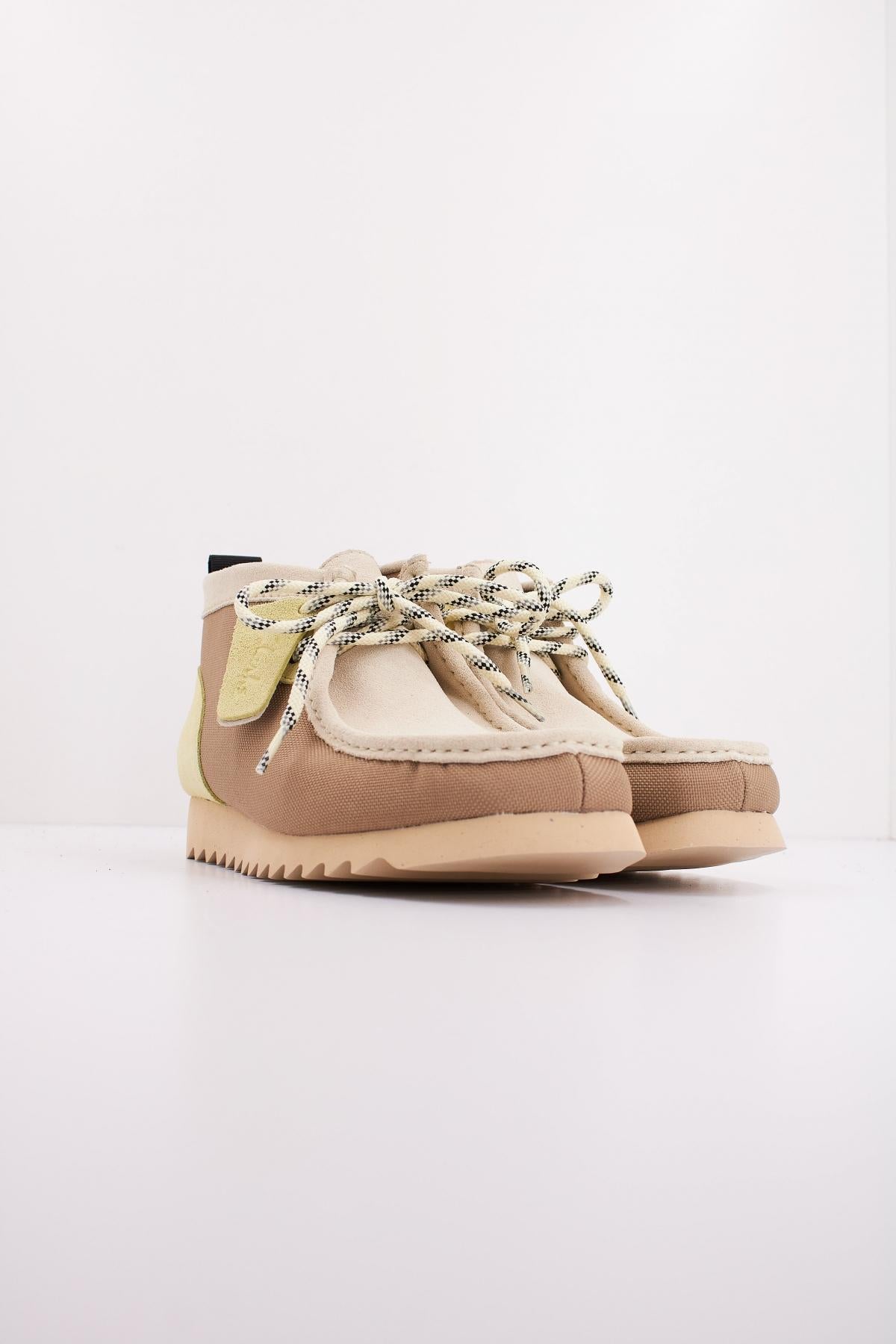 CLARKS WALLABEE FTRE en color ECRU  (2)