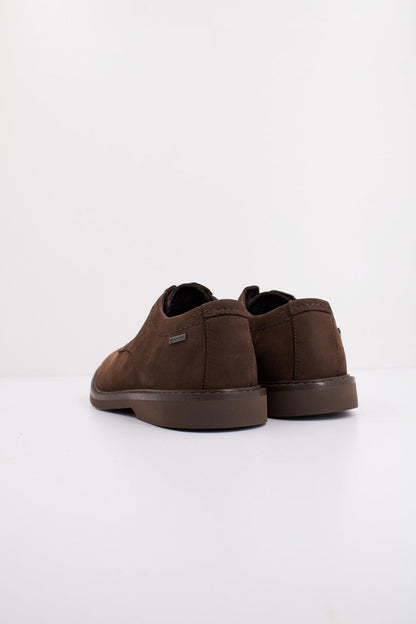 CLARKS ATTICUSLTLOGTX en color DRKBRWN  (4)