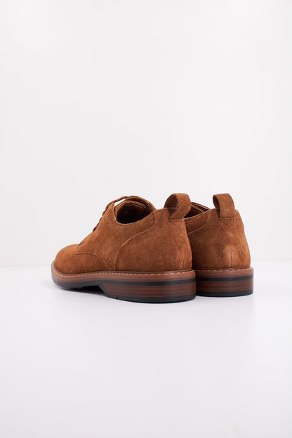 CLARKS  ALDWIN LACE SUEDE en color COLA  (4)