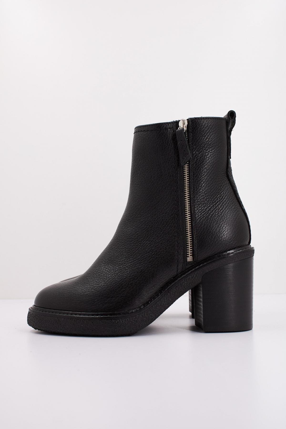 CLARKS CASSIANO ZIP en color BLACK  (1)