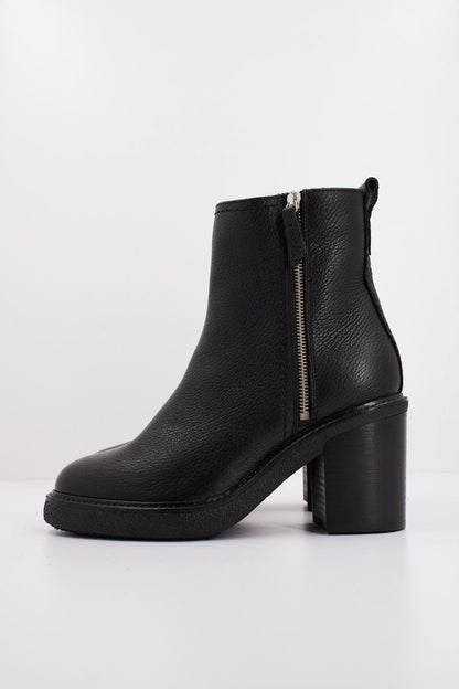 CLARKS CASSIANO ZIP en color BLACK  (1)