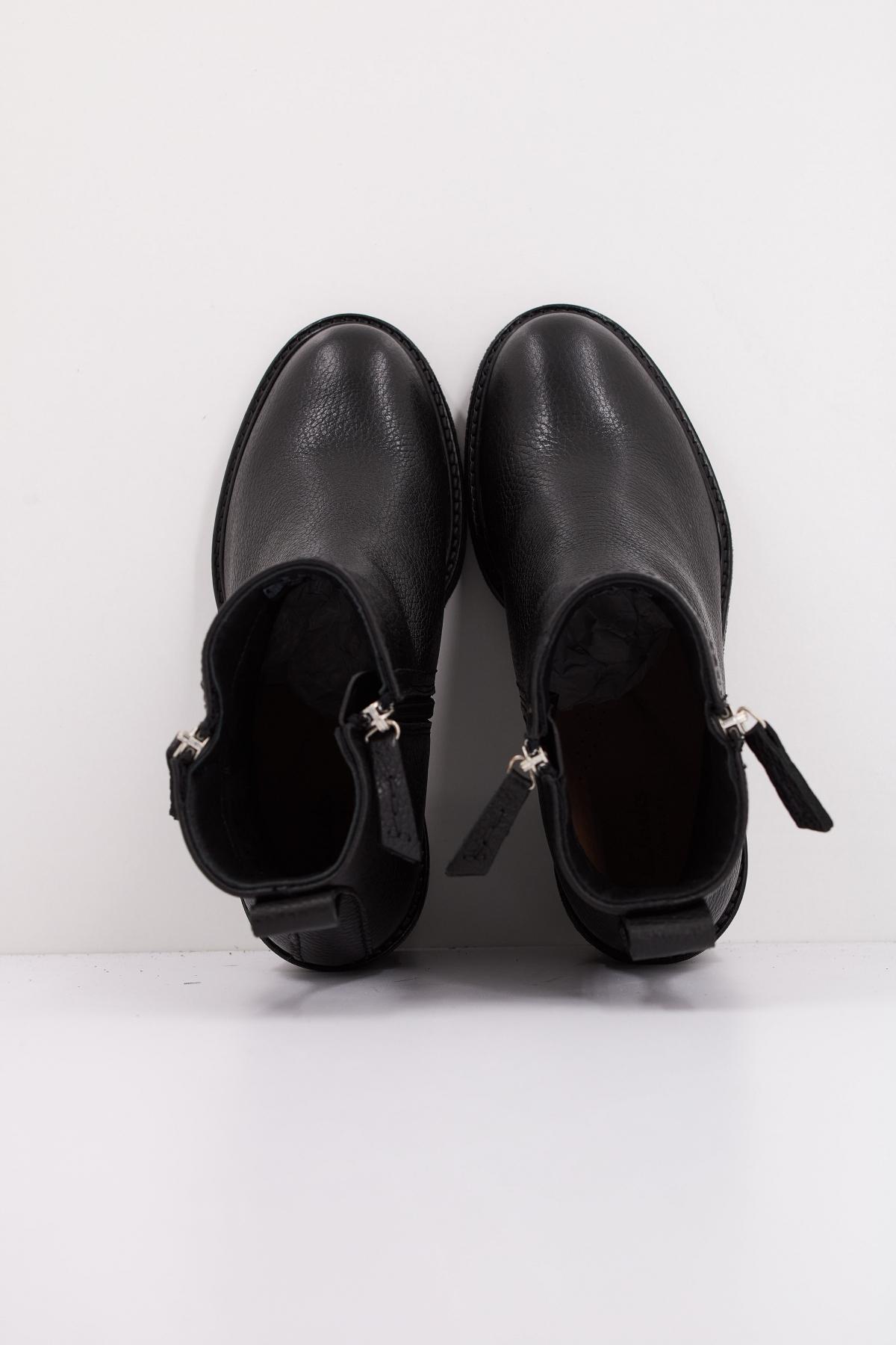 CLARKS CASSIANO ZIP en color BLACK  (3)