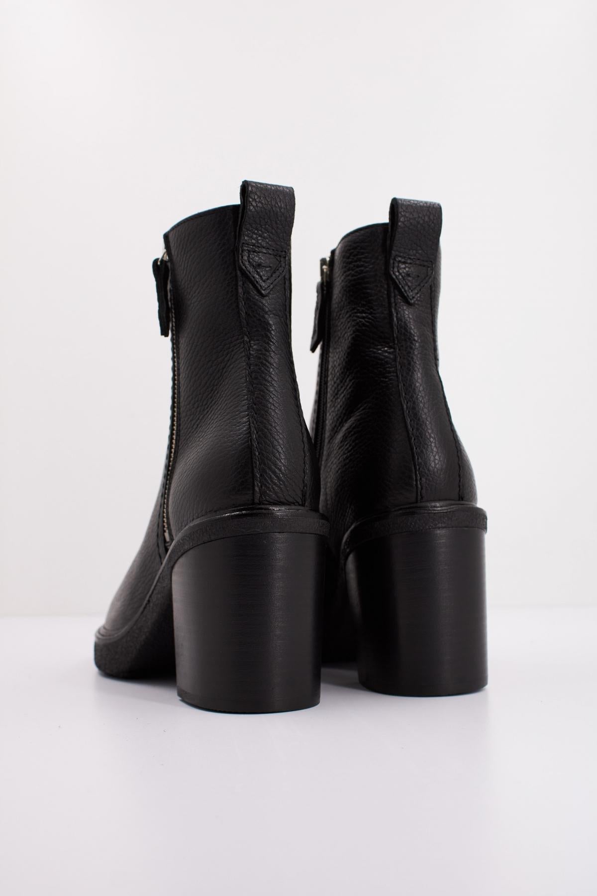 CLARKS CASSIANO ZIP en color BLACK  (4)