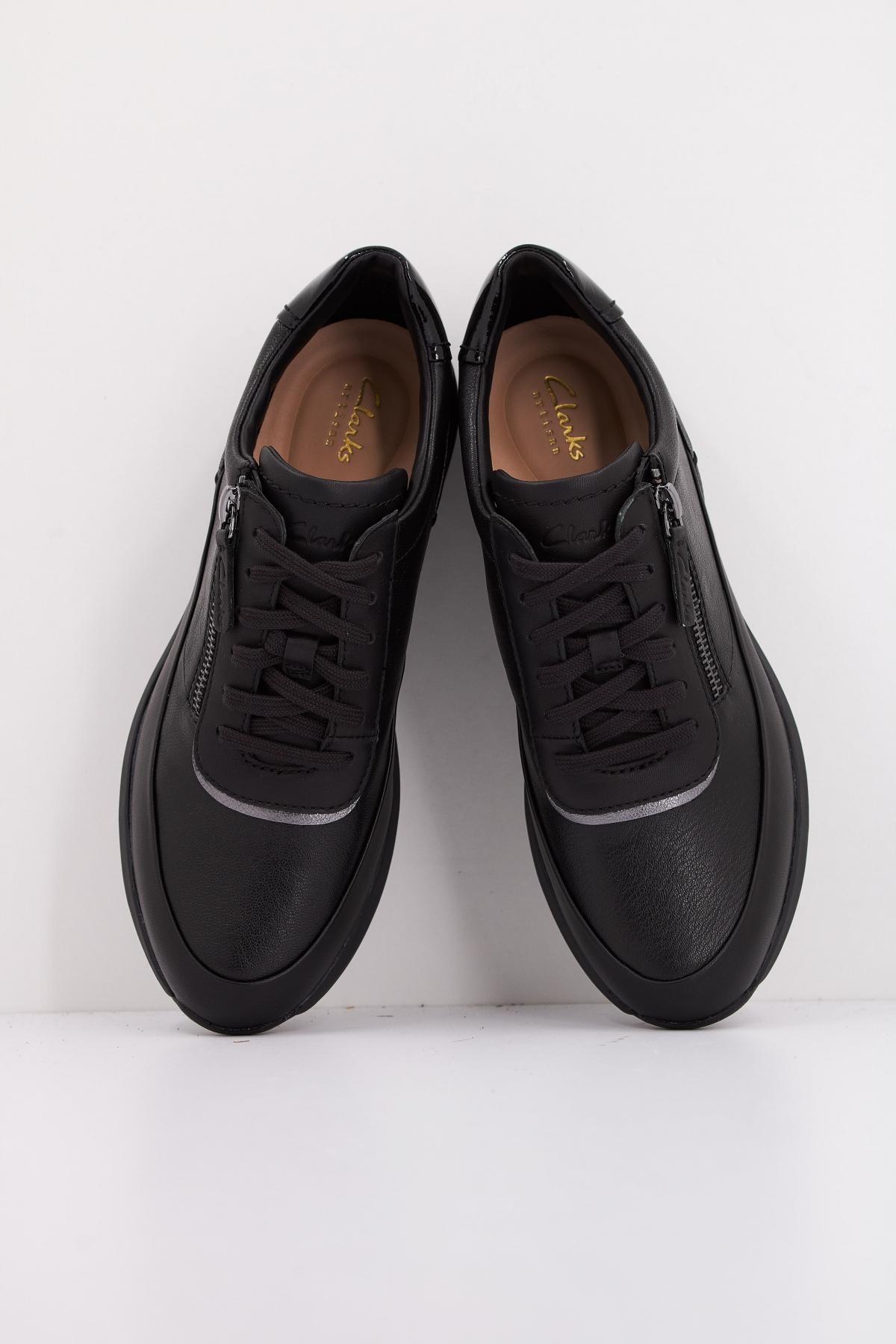 CLARKS TIVOLI ZIP en color BLACK  (3)