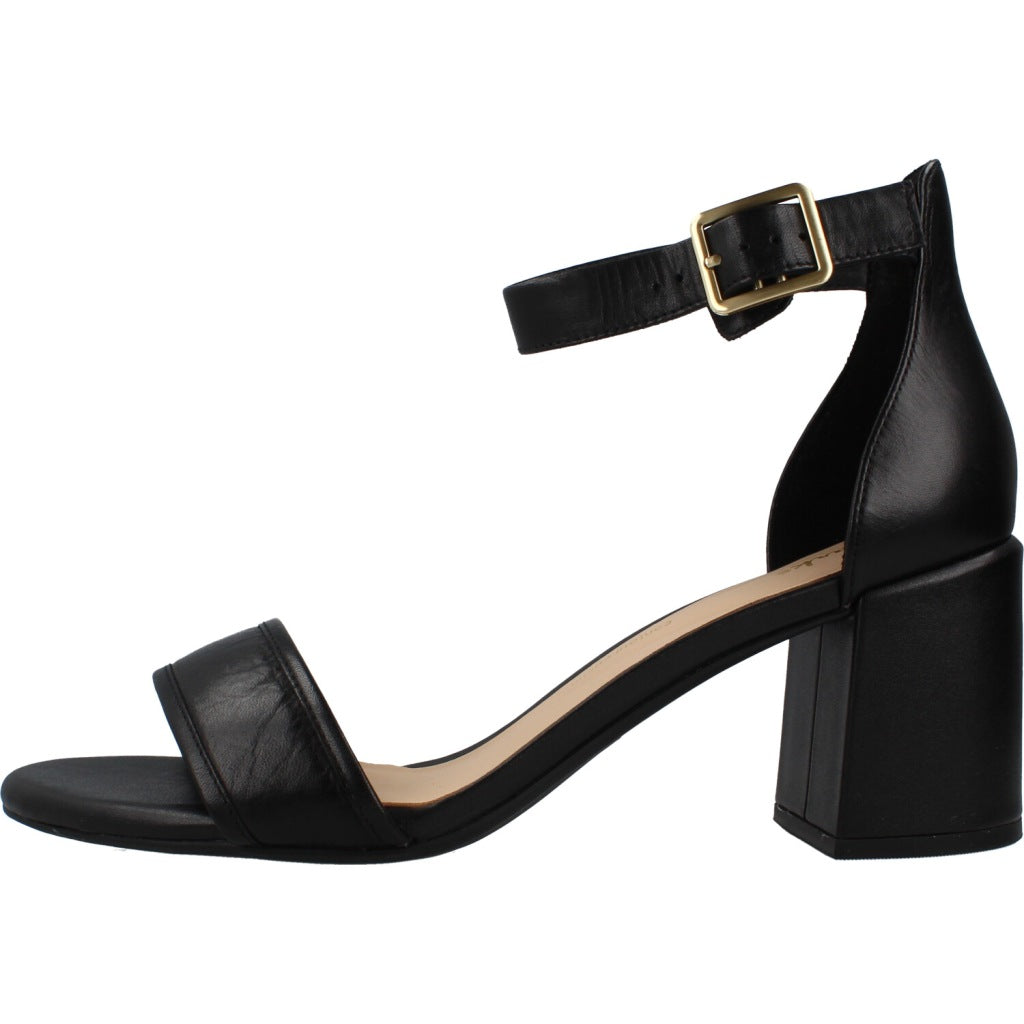 CLARKS EZORIA MAE en color BLACK  (2)