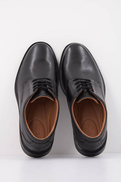 CLARKS C UN ALDRIC  en color BLACK  (3)