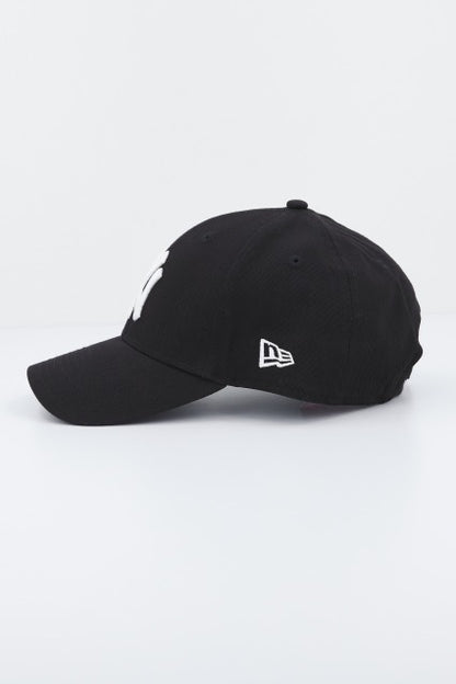 NEW ERA LEAG BASIC NEYYAN en color BLACKWHT  (2)
