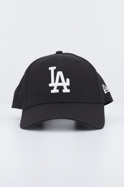 NEW ERA  LEAGUE ESSENTIAL F en color BLACKWHT  (1)