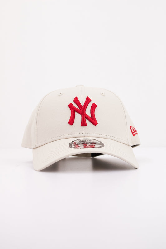 NEW ERA LEAGUE ESSENTIAL FO en color LGHTBEIGE  (1)