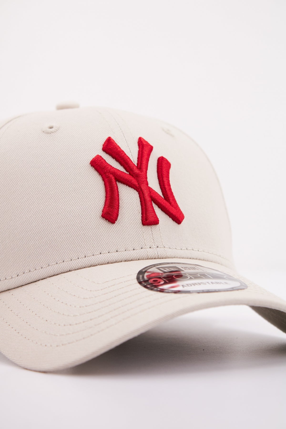 NEW ERA LEAGUE ESSENTIAL FO en color LGHTBEIGE  (4)